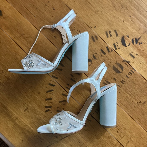 Betsey Johnson Satin Shoes - Picture 13 of 14